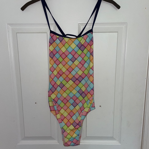 Funkita swimsuit - Picture 1 of 4